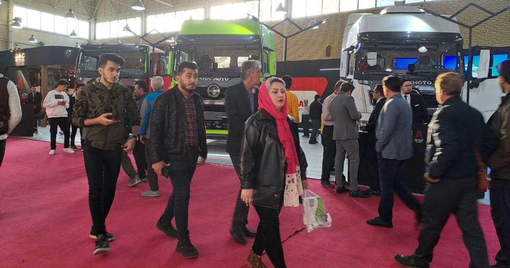 عکس بیست و هفتمین نمایشگاه تخصصی صنعت خودرو و قطعات وابسته تبریز